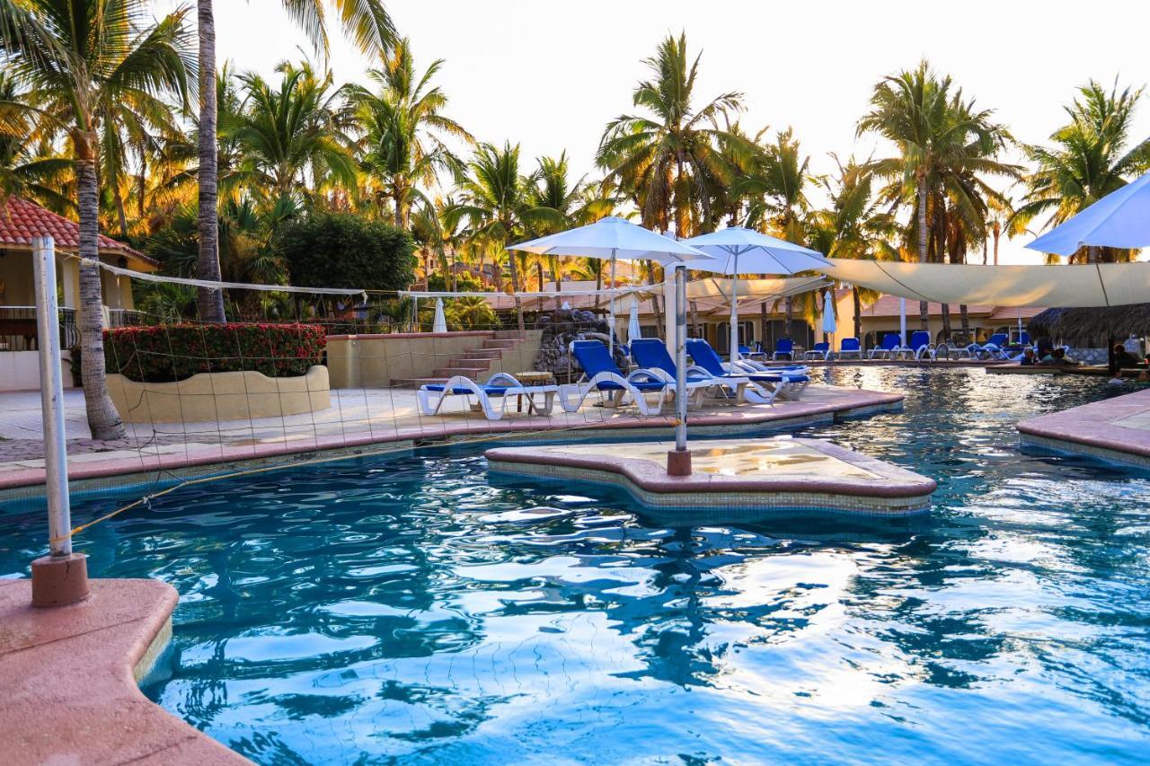 Buena Vista Oceanfront & Hot Springs Resort บูเอนาวิสตา ภายนอก รูปภาพ